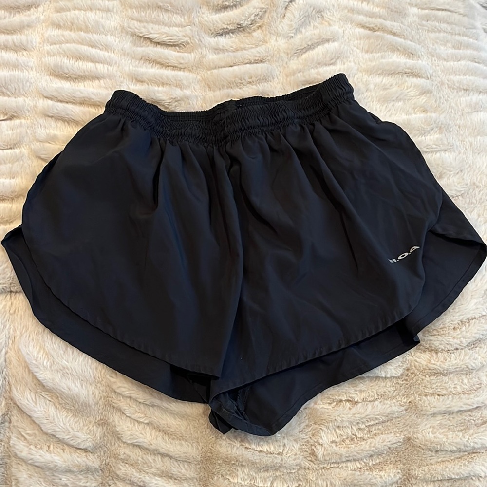 B.O.A. Running short. Mens M. Black